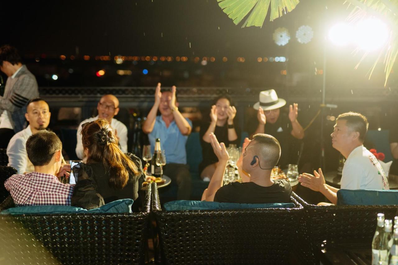 La Mejor Hotel & Sky Bar Ханой Экстерьер фото